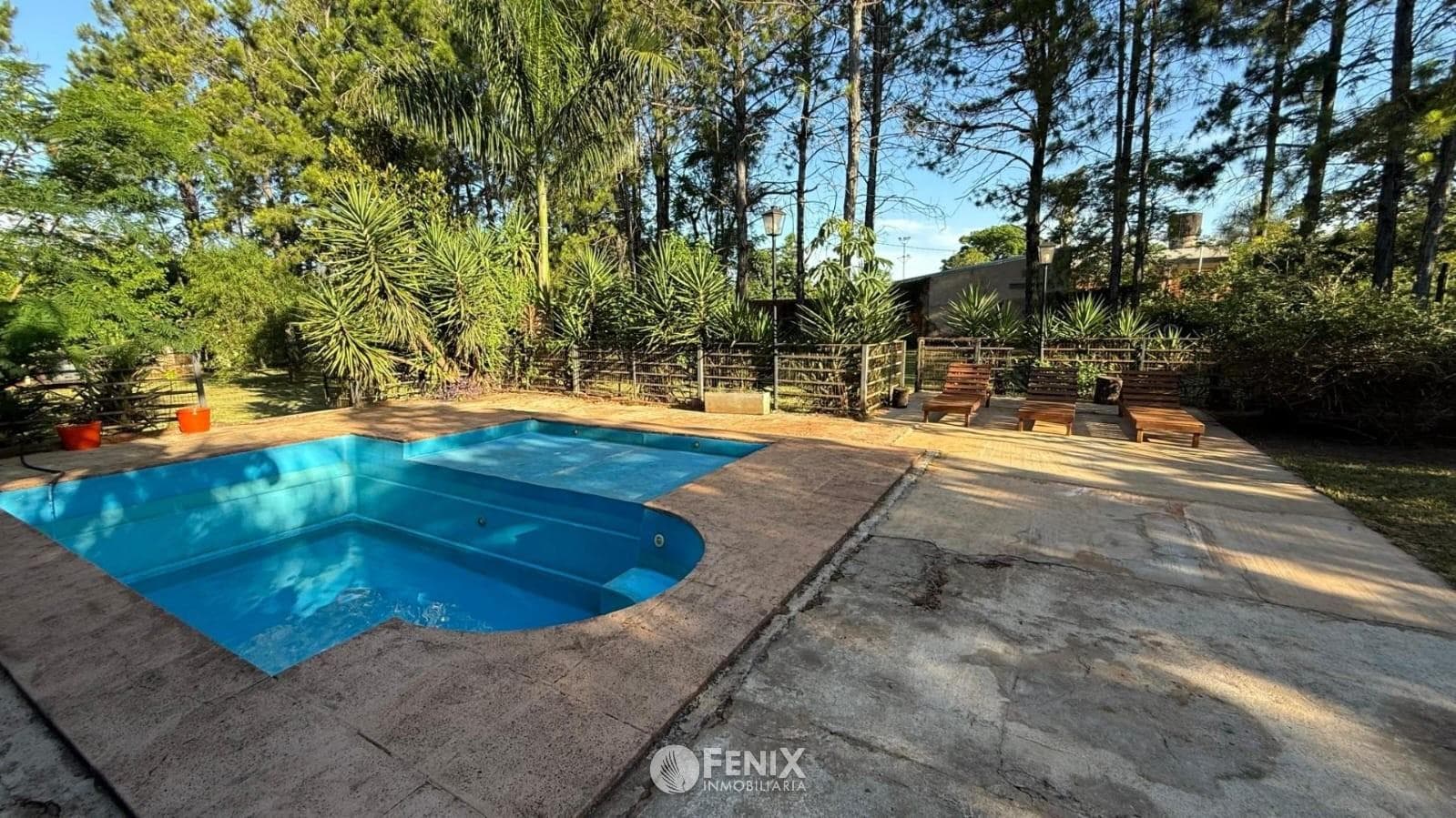 CASA QUINTA DE 1 DORMITORIO Y PISCINA EN VENTA - BARRIO PELLEGRINI (CF1413)