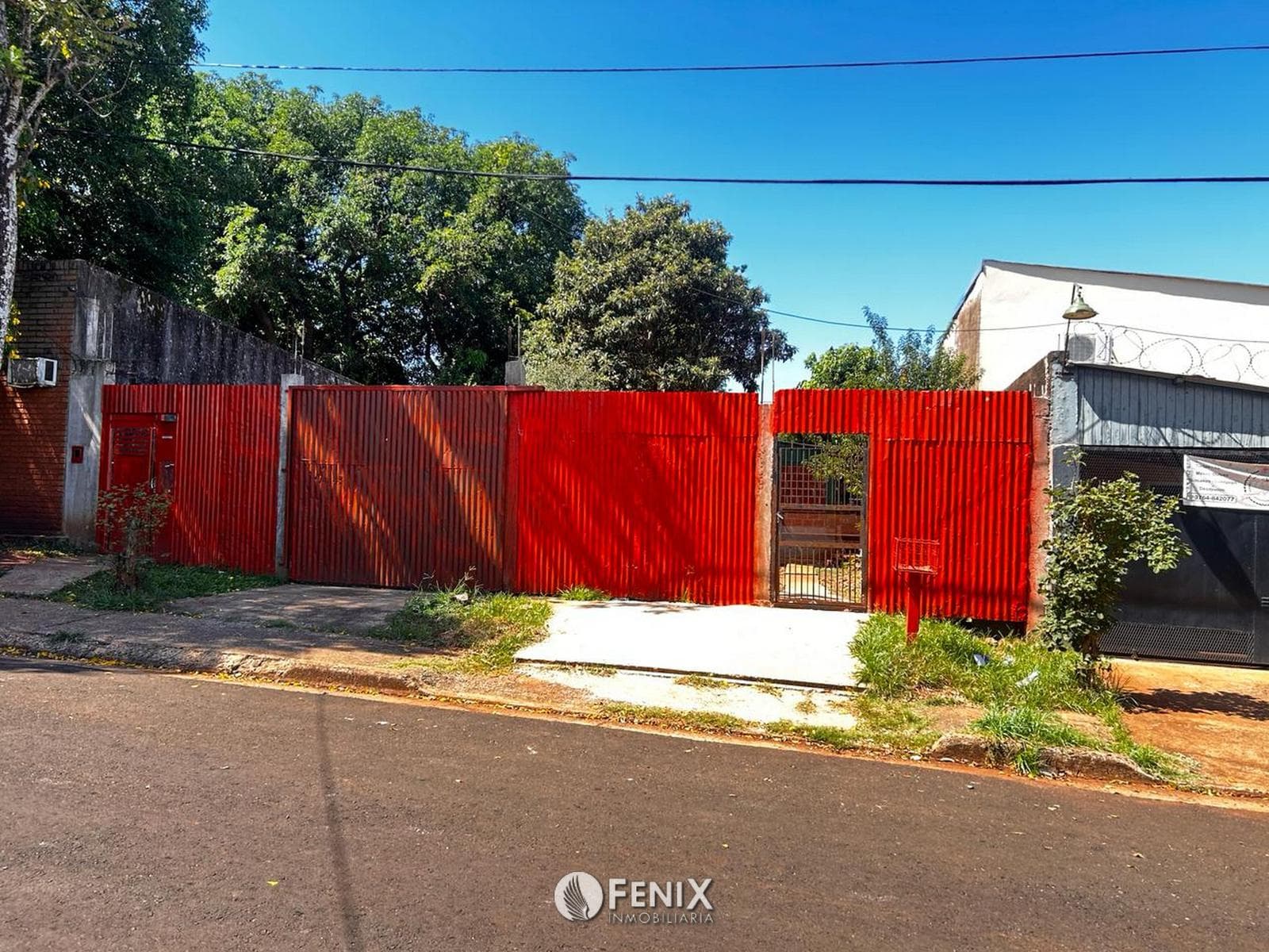 TF674 - AMPLIO TERRENO EN VENTA Z/ AV. MARTÍN FIERRO