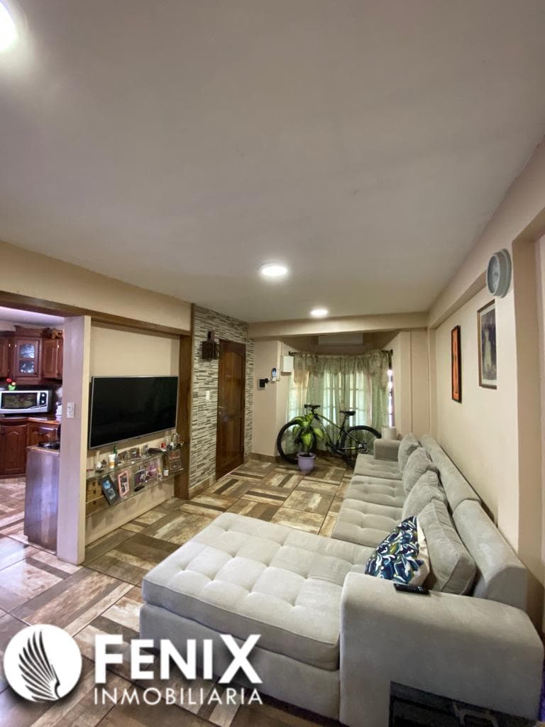 CF743 - CASA EN VENTA Z/ AV. AGUADO Y AV. CHACABUCO