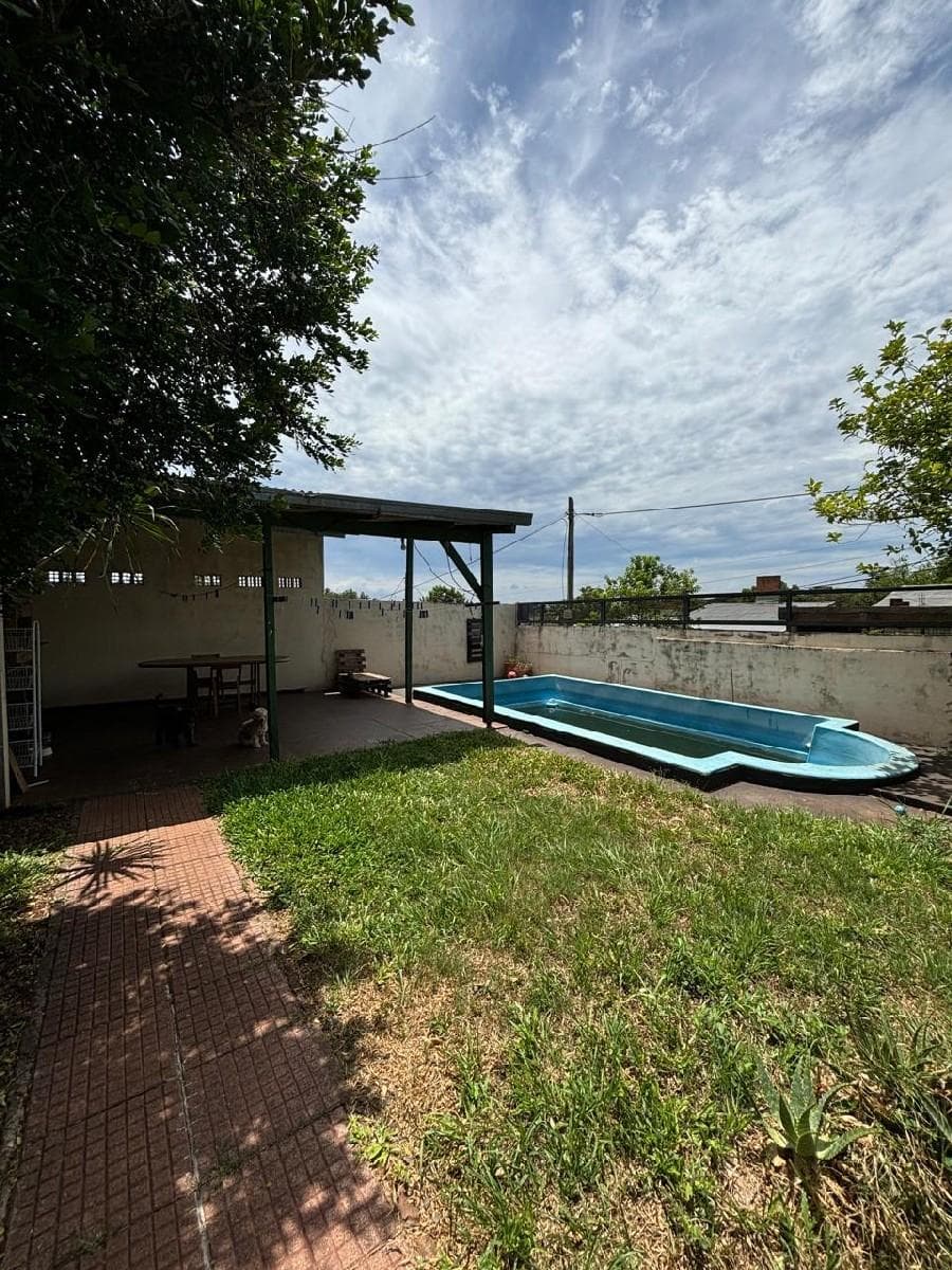 CF1207 - CASA EN VENTA Z/ AUTÓDROMO