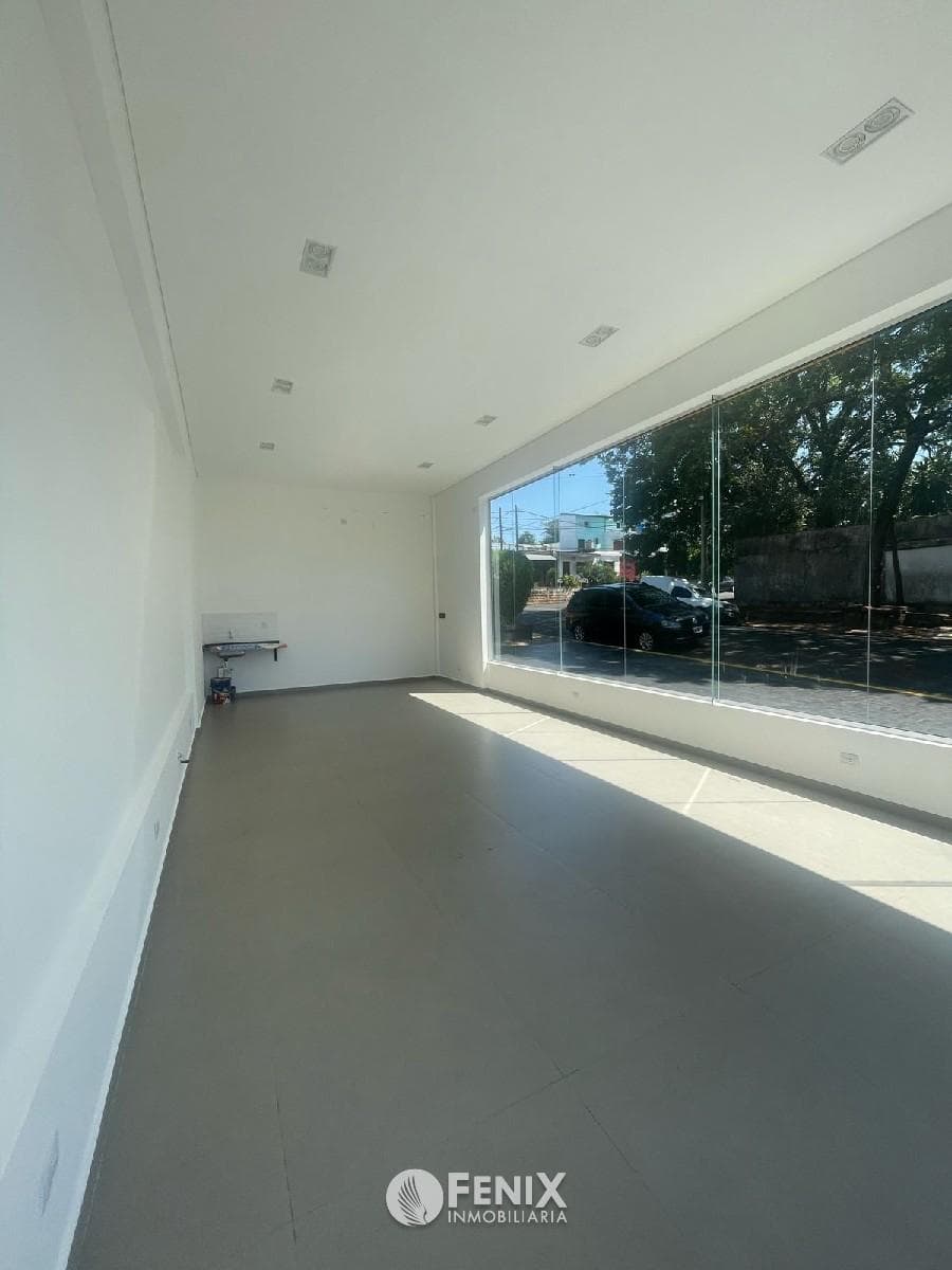 LCF A165 - LOCAL COMERCIAL EN ALQUILER Z/ AV. LAVALLE