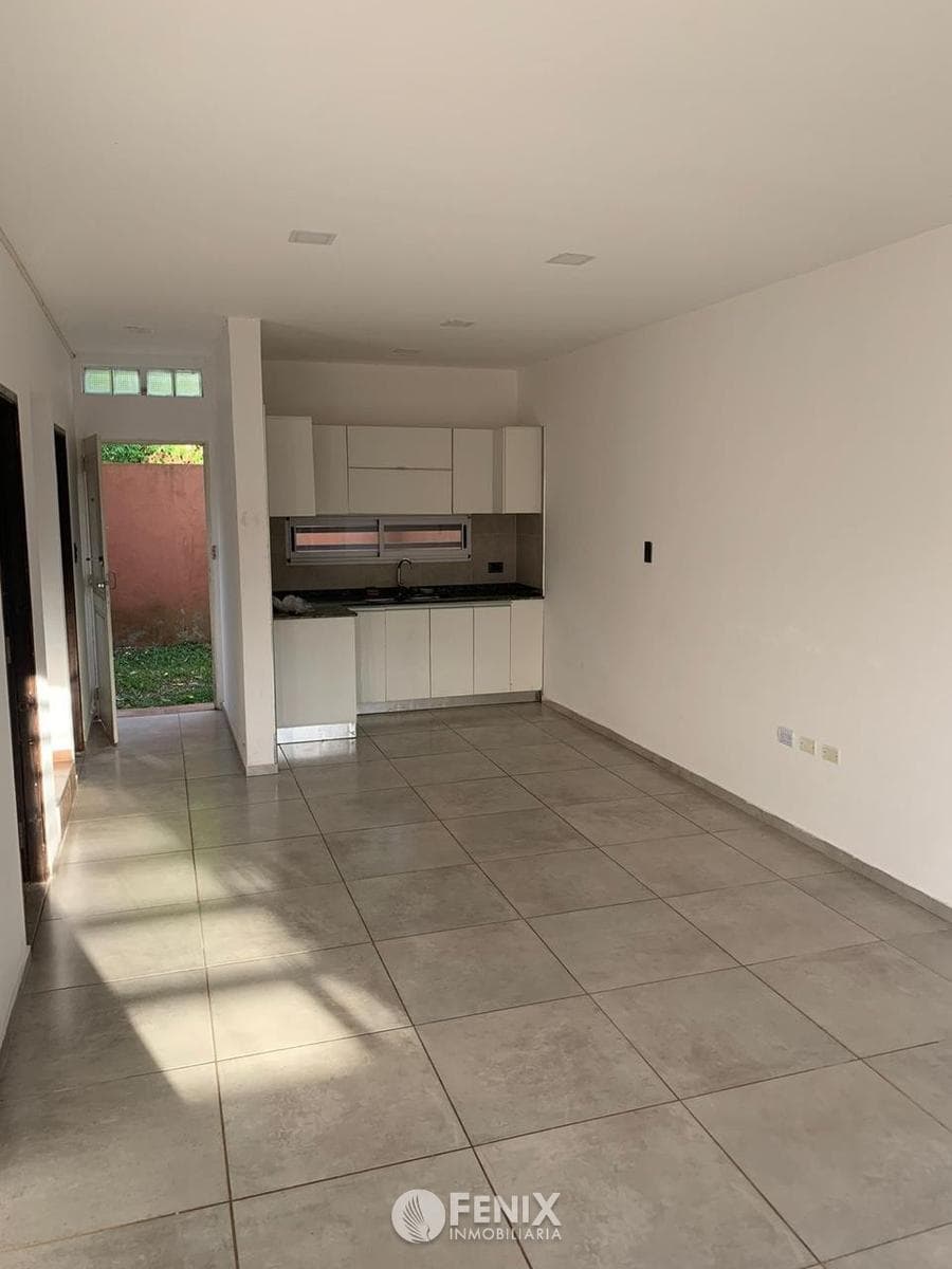 CF1243 - DUPLEX EN VENTA - CMTE. MIÑO CASI ITUZAINGÓ