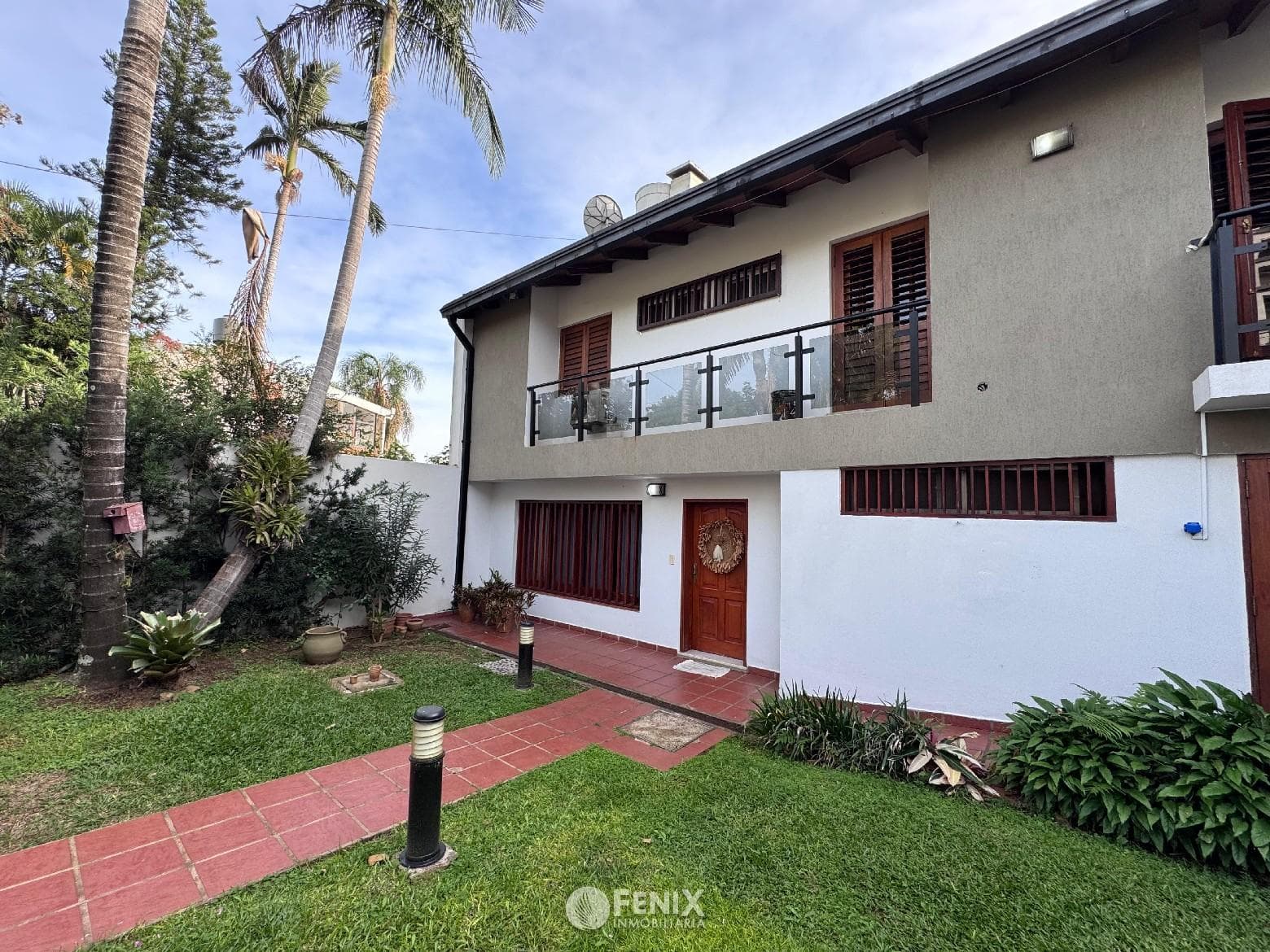 CF1245 - CASA RESIDENCIAL EN VENTA - AV. CORRIENES Y CHILE