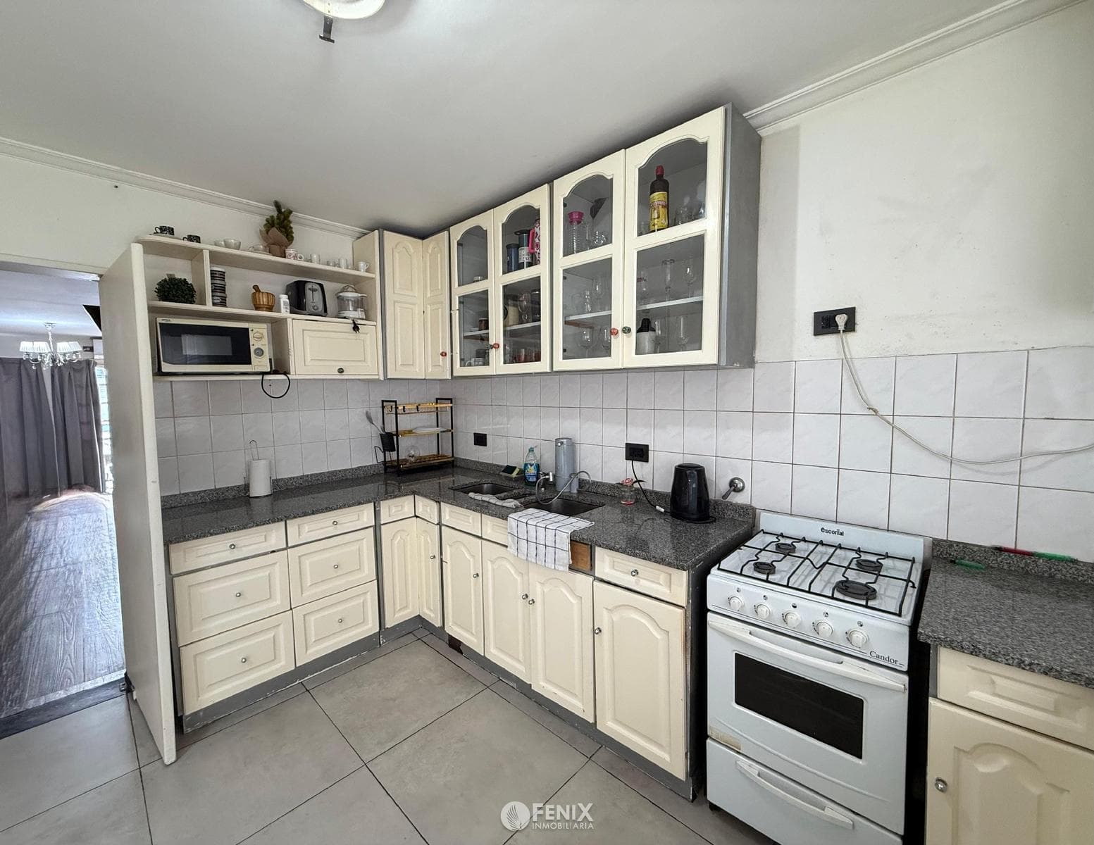 CF1275 - TRIPLEX EN VENTA - AV. CENTENARIO Y CORRIENTES