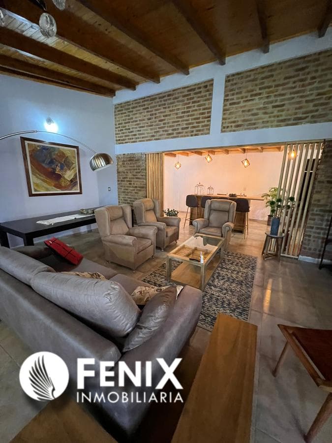 CF967 - CASA QUINTA EN VENTA B° COSTA MANGO