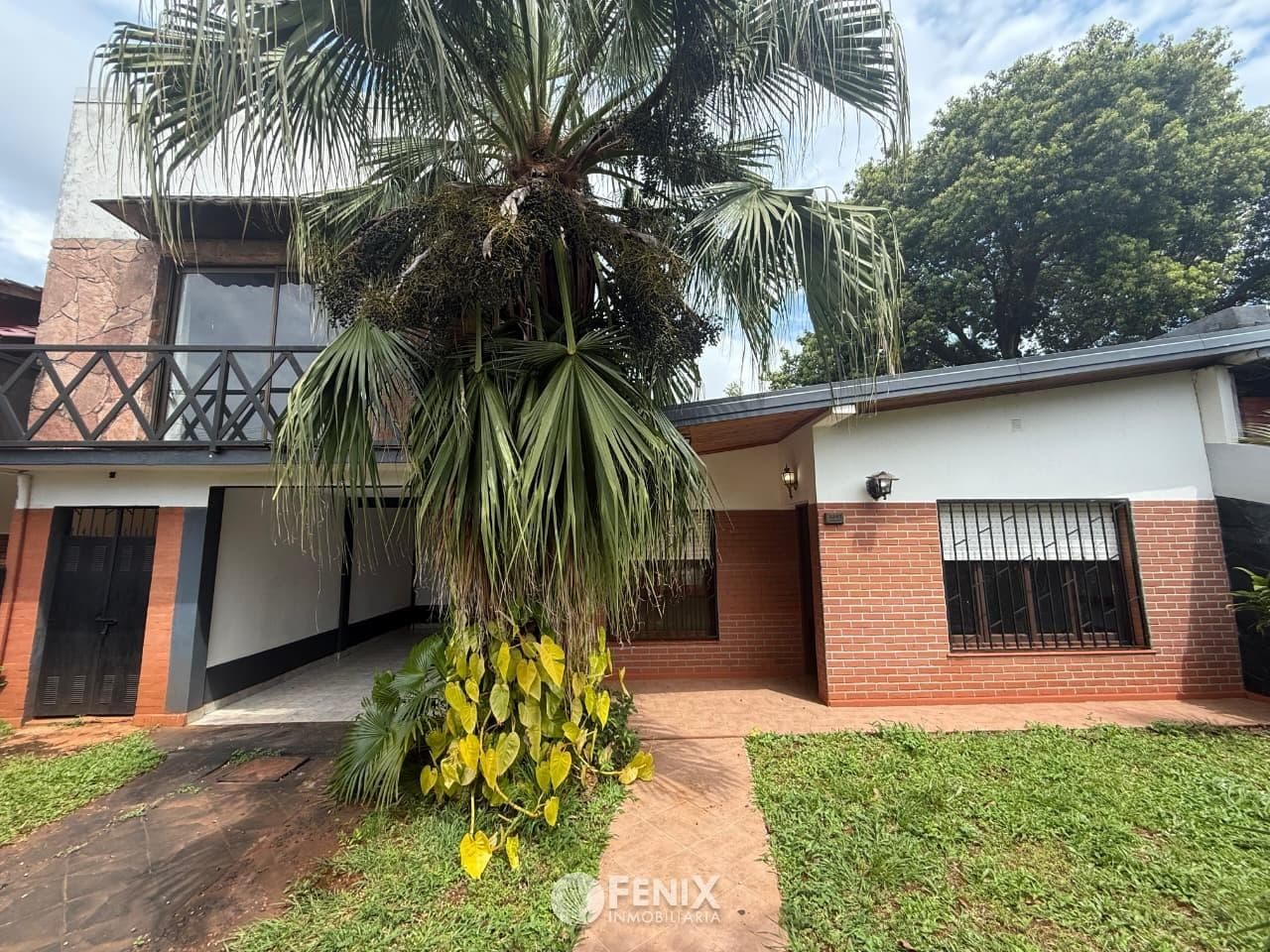 CF1315 - CASA EN VENTA - 3 DORMITORIOS - AV. SANTA CATALINA Y LORENZINI