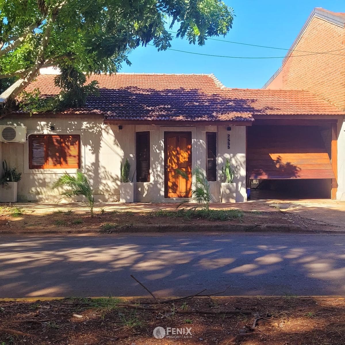 CF1320 - CASA APTA CRÉDITO HIPOTECARIO - 3 DORMITORIOS - AV. LAS HERAS Y LÓPEZ Y PLANES