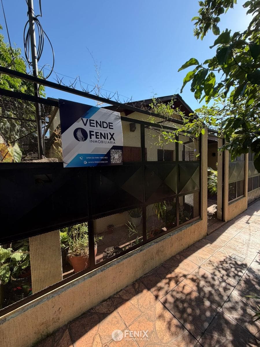 CF1349 - CASA EN VENTA - 3 DORMITORIOS - AV. ARECO Y CENTENARIO