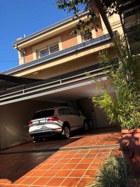 CF892 - CASA EN VENTA Z/ CALLE BERMÚDEZ Y AV. CENTENARIO