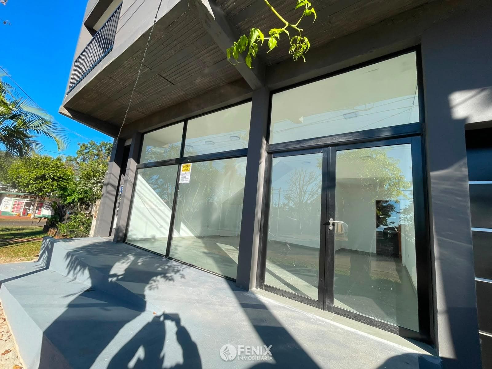 LCF A198 - LOCAL COMERCIAL - AV. SANTA CATALINA