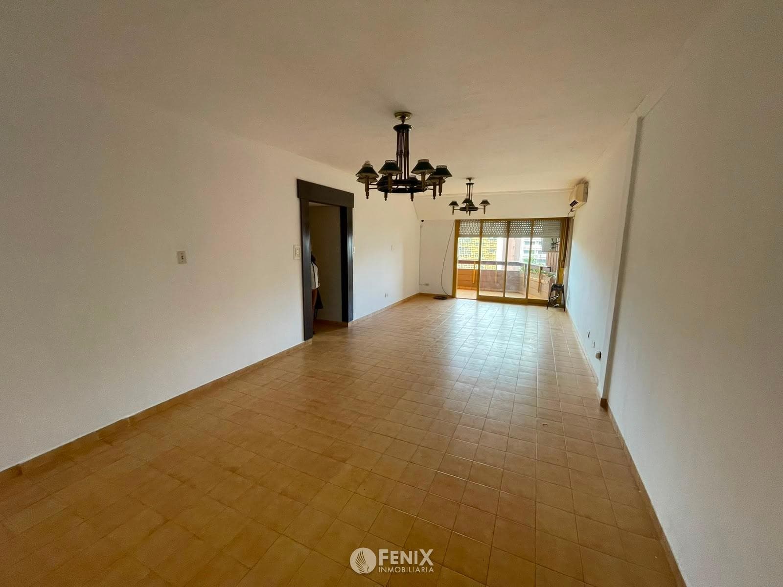 DEPARTAMENTO CÉNTRICO EN ALQUILER DE 3 DORMITORIOS - SAN MARTÍN CASI JUNÍN (DFA465)