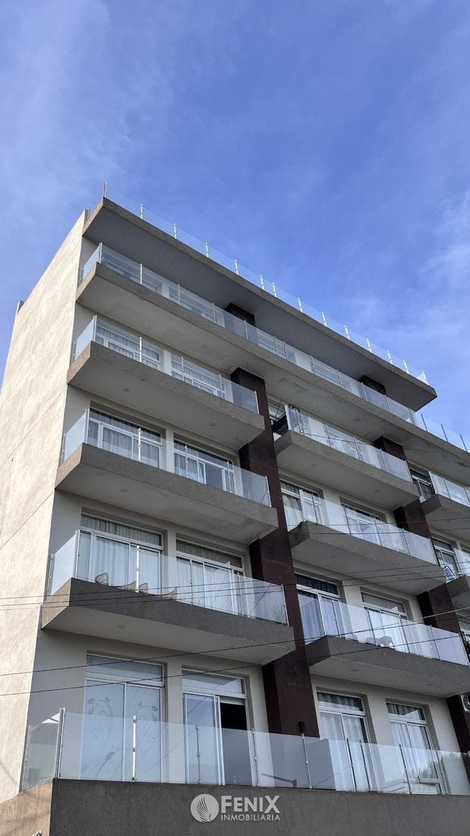 DEPARTAMENTO EN VENTA DE 1 DORMITORIO EN COSTANERA, 4to TRAMO (DF974)