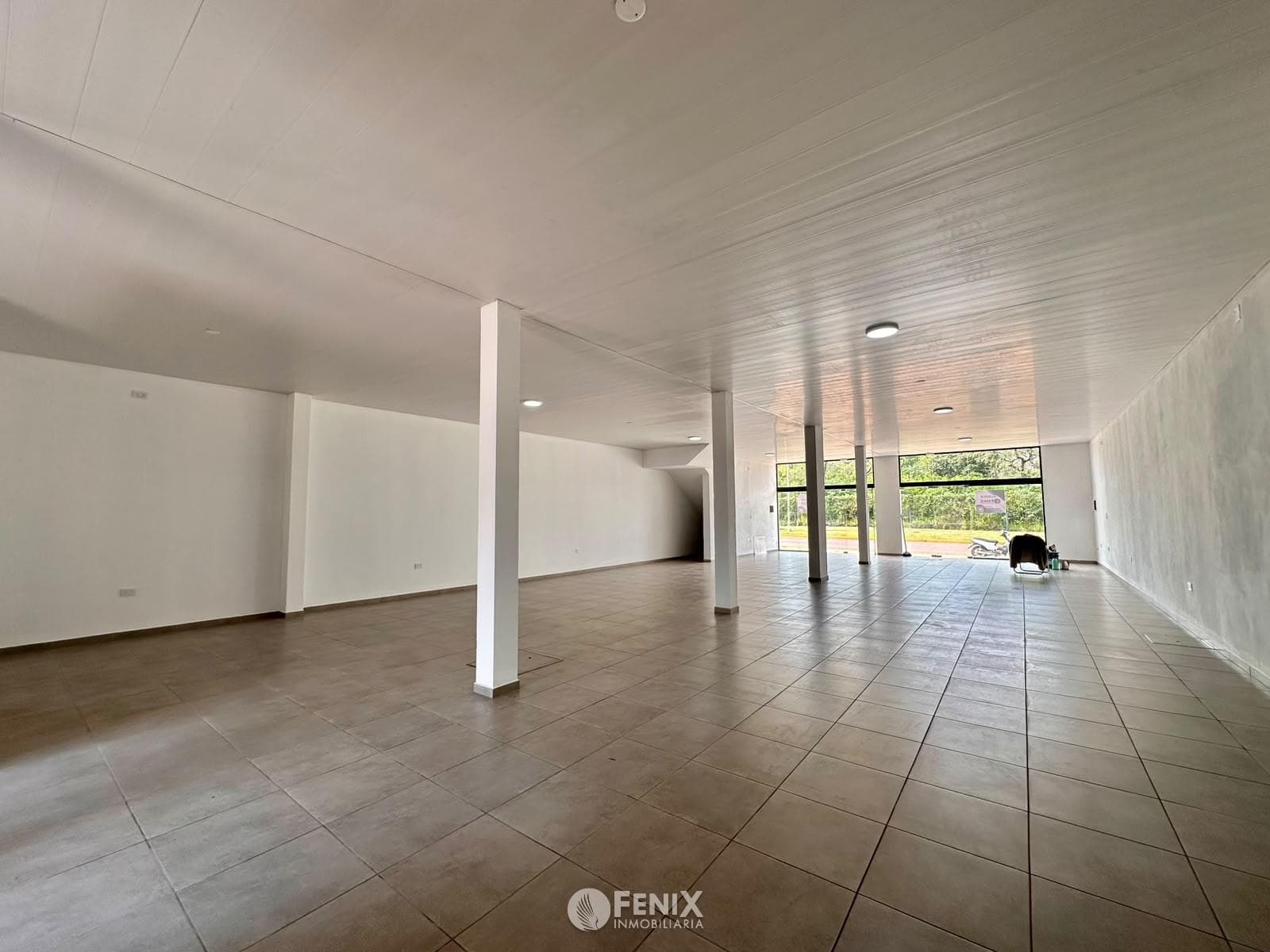 LOCAL COMERCIAL EN ALQUILER A ESTRENAR - AV. LAS HERAS Y CMTE. ANDRESITO (LCF A202)